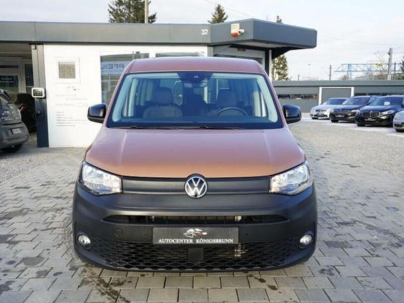 Gebraucht VW Caddy Basis 122 PS (89 kW) 2022 Gold Van / Kleinbus