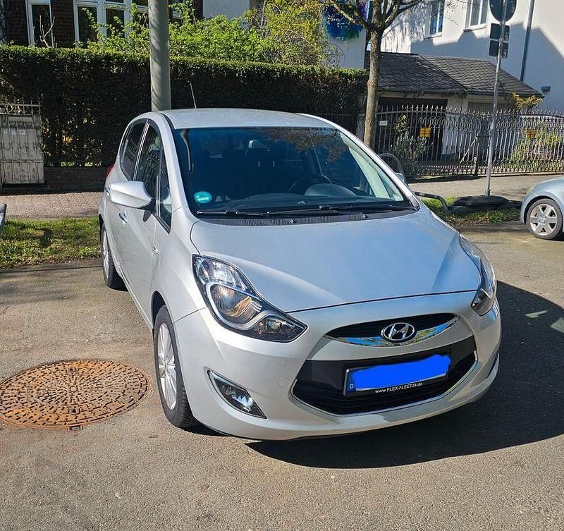 Gebraucht Hyundai ix20 Trend 125 PS (91 kW) 2014 Grau Kleinwagen