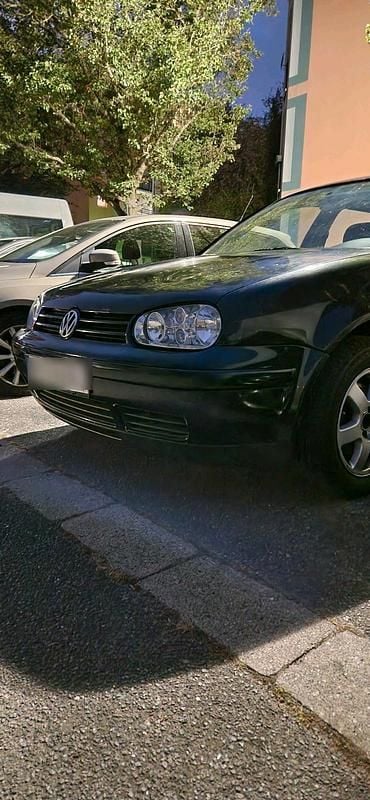 Schwarz Gebraucht 2004 VW Golf IV Kleinwagen | 950 € (Superpreis) - Bild 1/4
