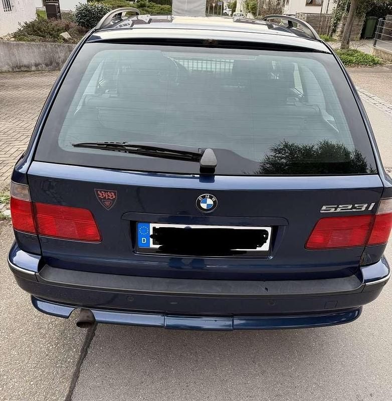 Gebraucht BMW 523 170 PS (125 kW) 2000 Blau Kombi