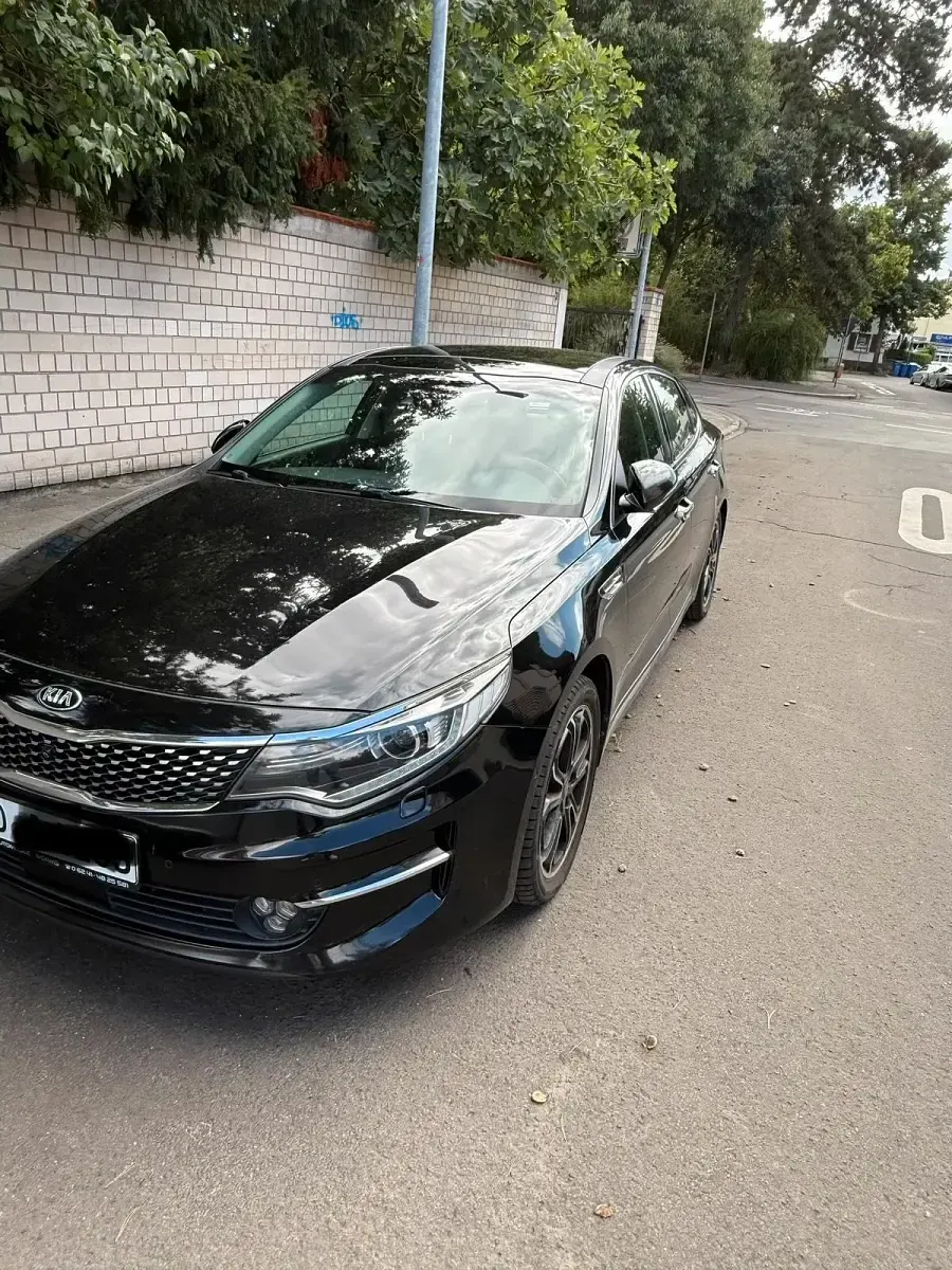 Gebraucht Kia Optima 141 PS (103 kW) 2016 Schwarz Limousine