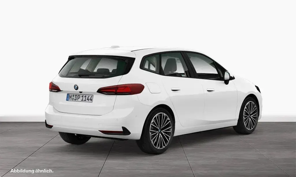 Gebraucht BMW 216 Active Tourer 122 PS (89 kW) 2023 Weiß Van / Kleinbus