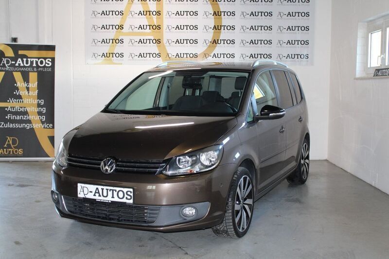 Braun Gebraucht 2012 VW Touran Style Van / Kleinbus | 8.990 € (Fairer Preis) - Bild 1/4