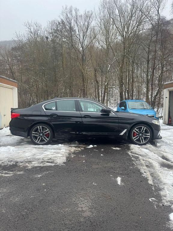 Gebraucht BMW 530 265 PS (194 kW) 2019 Schwarz Limousine