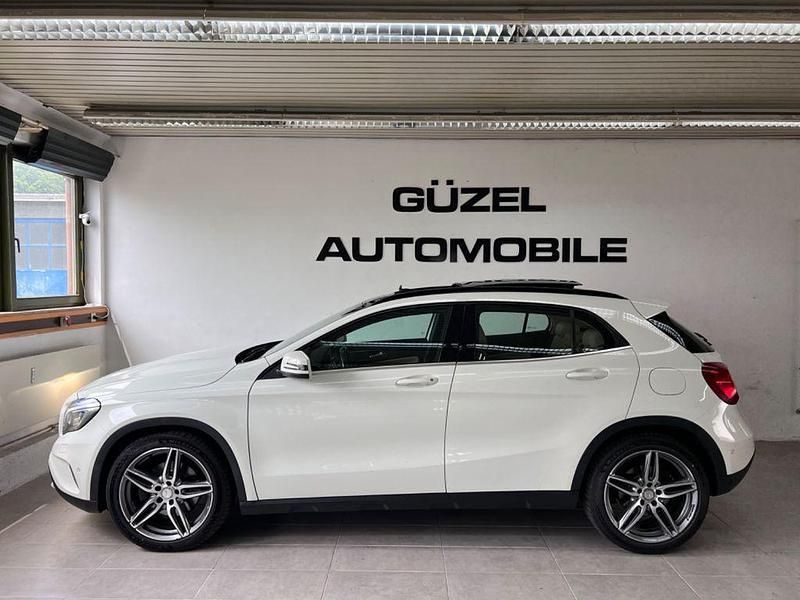 Gebraucht Mercedes GLA250 211 PS (155 kW) 2014 Weiß SUV