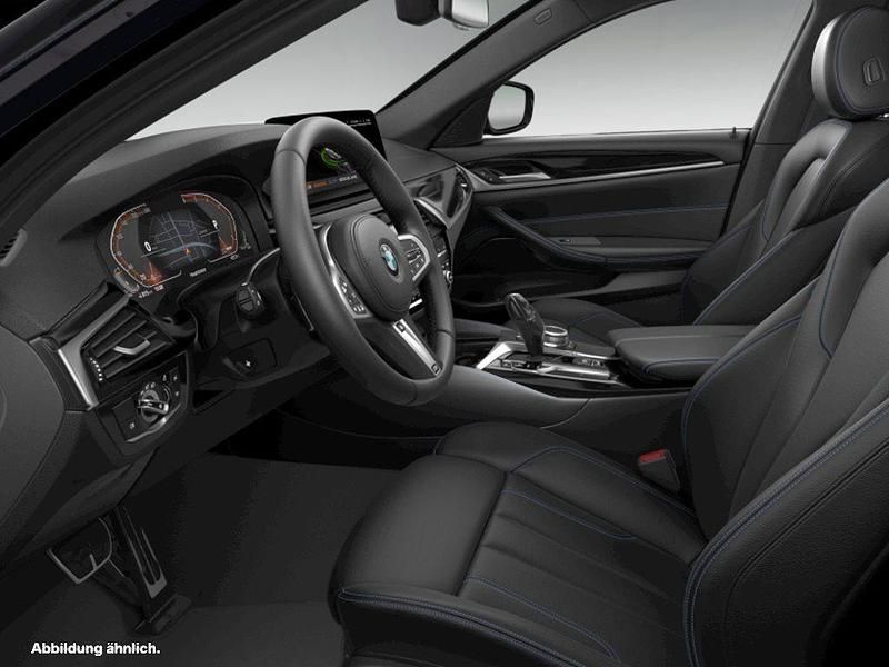 Gebraucht BMW 530 Performance 286 PS (210 kW) 2023 Schwarz Kombi