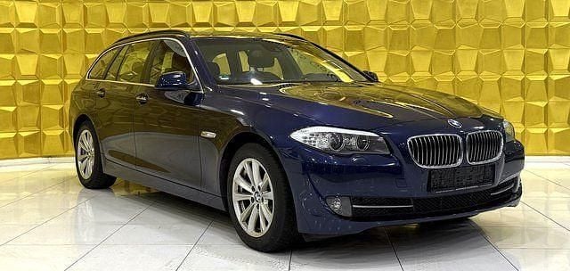 Gebraucht BMW 530 Sport Line 258 PS (189 kW) 2011 Blau Limousine