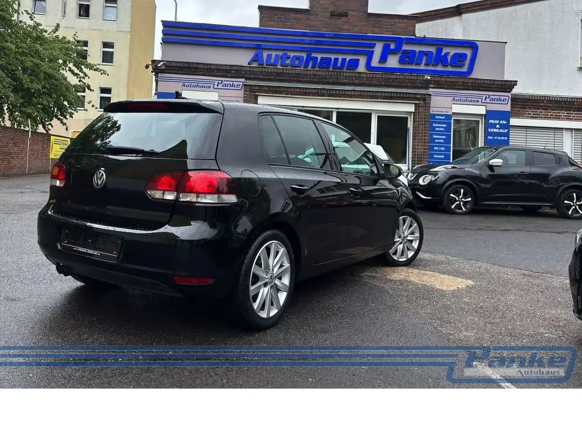 Gebraucht VW Golf VI Highline 122 PS (89 kW) 2010 Schwarz Kleinwagen