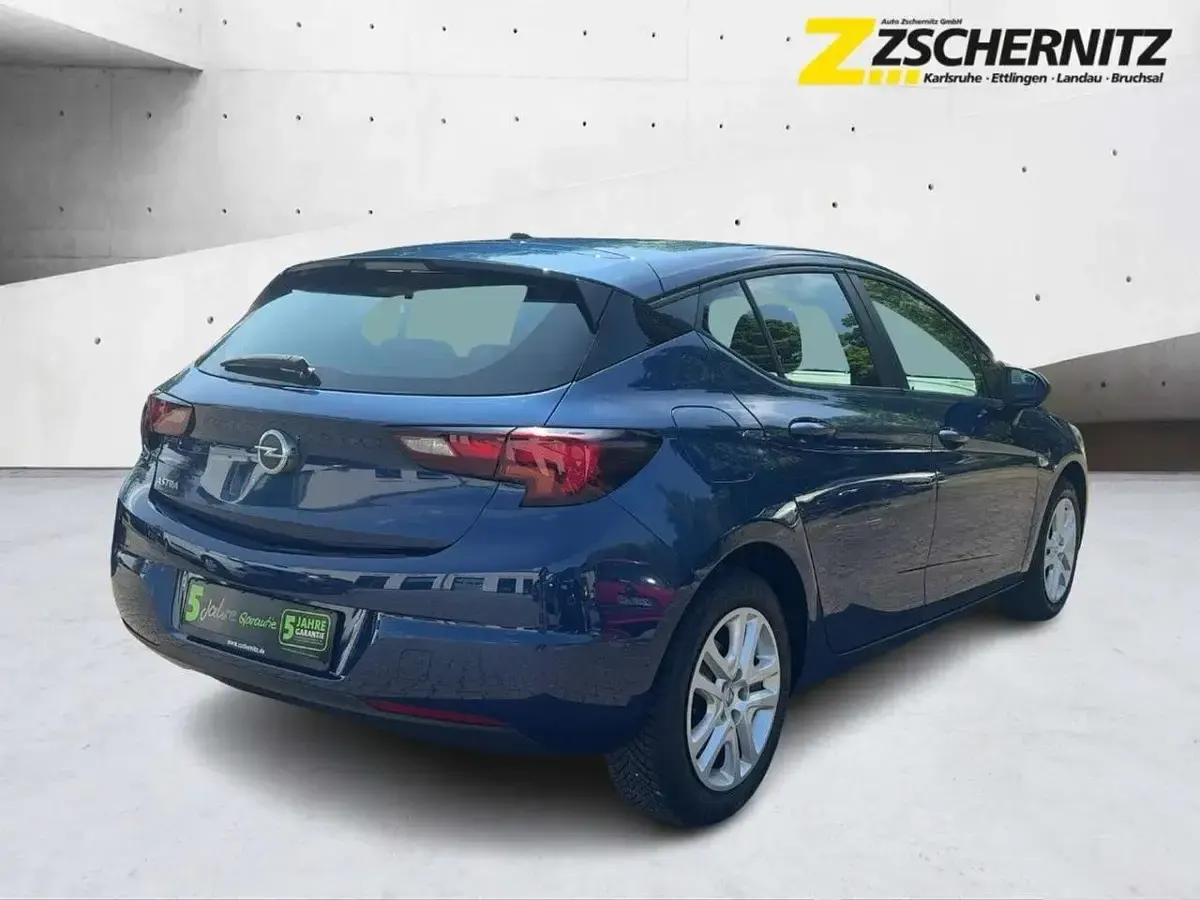 Gebraucht Opel Astra Edition 110 PS (80 kW) 2021 Nautic blau Limousine