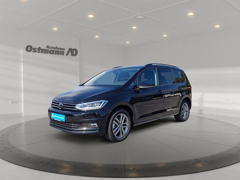 Grenadillschwarz metallic Gebraucht 2025 VW Touran Comfortline Van / Kleinbus | 37.948 € (Etwas zu teuer) - Bild 1/4