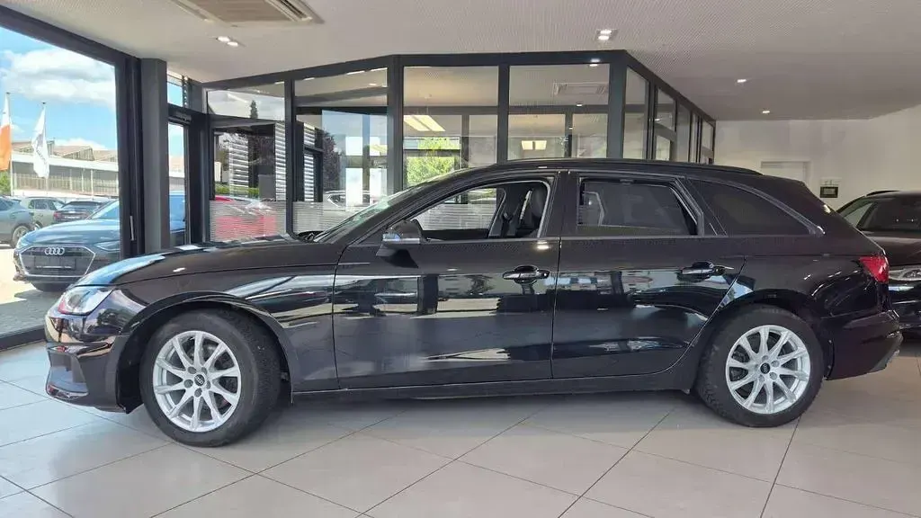 Gebraucht Audi A4 150 PS (110 kW) 2022 Schwarz Kombi