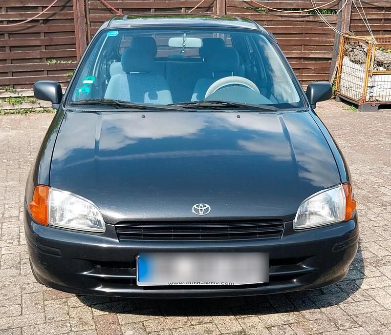 Schwarz Gebraucht 1997 Toyota Starlet Kleinwagen | 1.400 € (Superpreis) - Bild 1/4