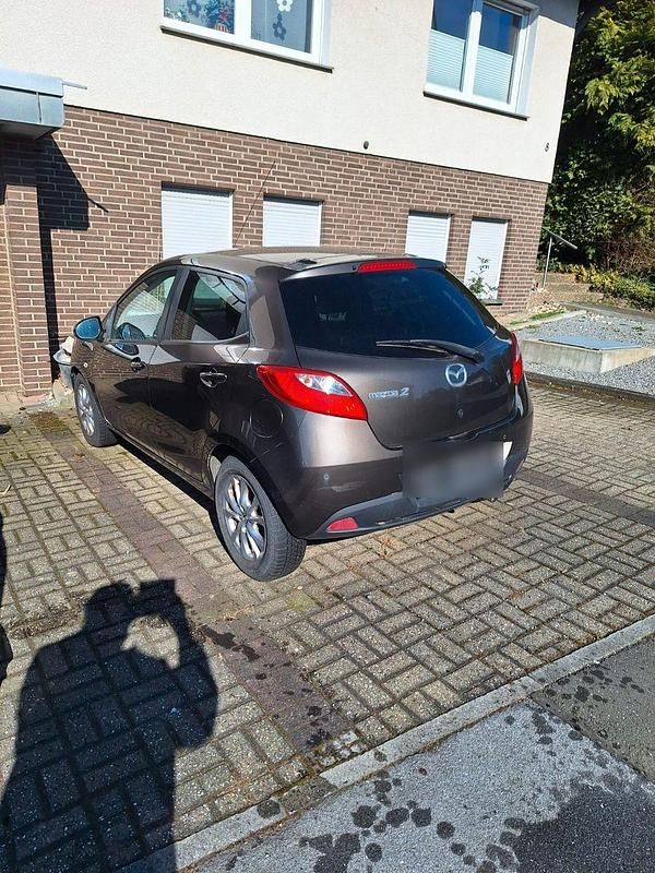Gebraucht Mazda 2 Sendo 84 PS (61 kW) 2014 Braun Kleinwagen