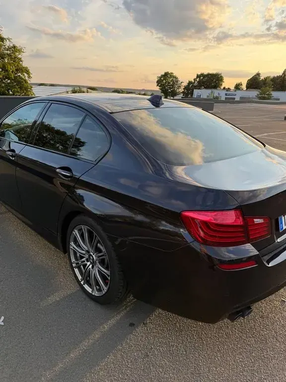 Gebraucht BMW 530 M Sport 258 PS (189 kW) 2014 Schwarz Limousine