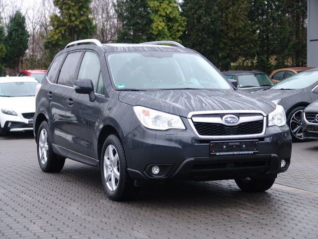 Grau metallic Gebraucht 2013 Subaru Forester Platinum SUV | 19.400 € - Bild 1/4