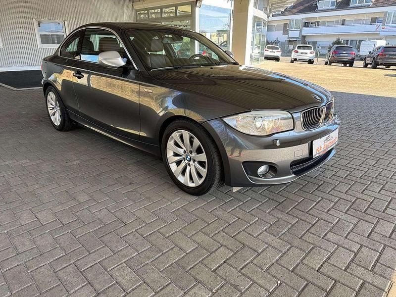 Gebraucht BMW 118 Advantage 143 PS (105 kW) 2013 Grau Kleinwagen