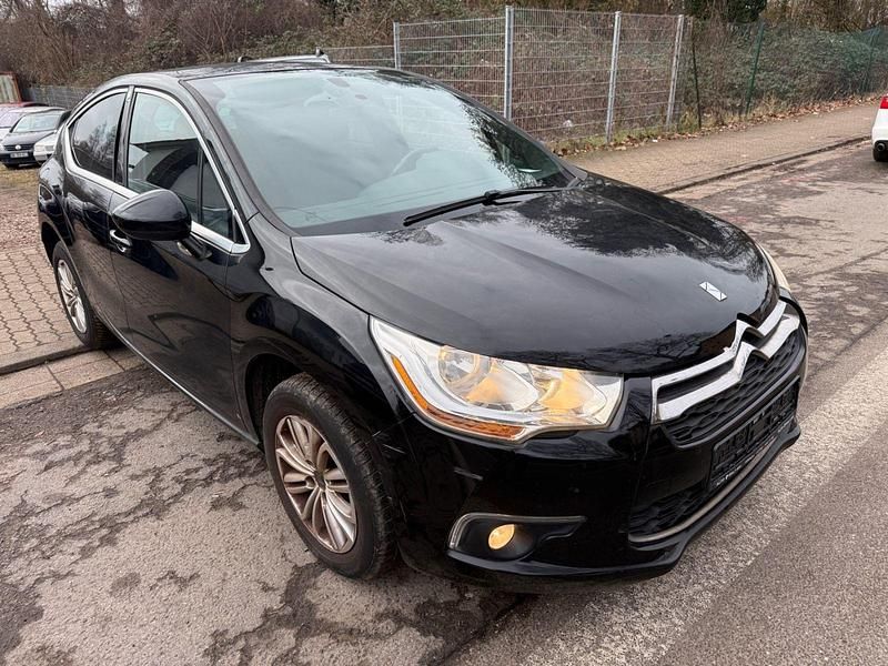 Gebraucht Citroën DS4 Chic 114 PS (83 kW) 2014 Schwarz Kleinwagen