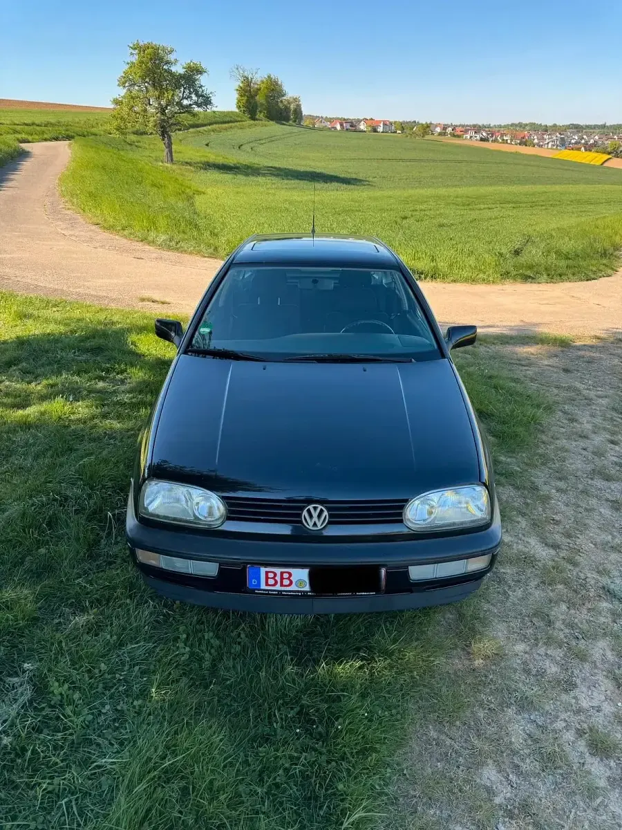 Gebraucht VW Golf 90 PS (66 kW) 1995 Schwarz Coupé