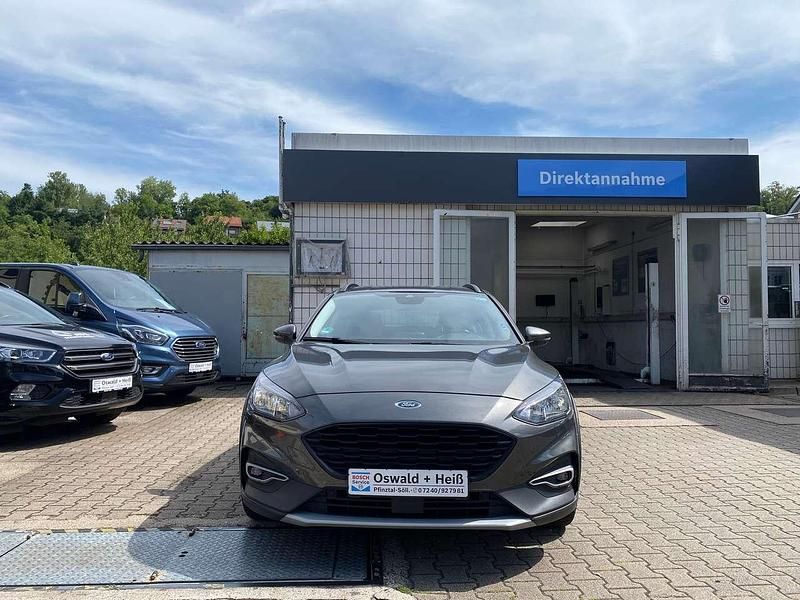Gebraucht Ford Focus Active 150 PS (110 kW) 2019 Magneticgrau (metallic) Limousine