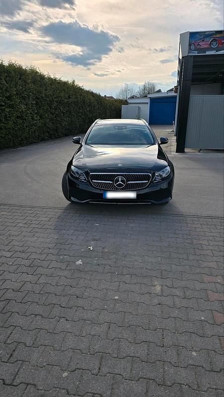 Gebraucht Mercedes E350 259 PS (190 kW) 2017 Schwarz Kombi