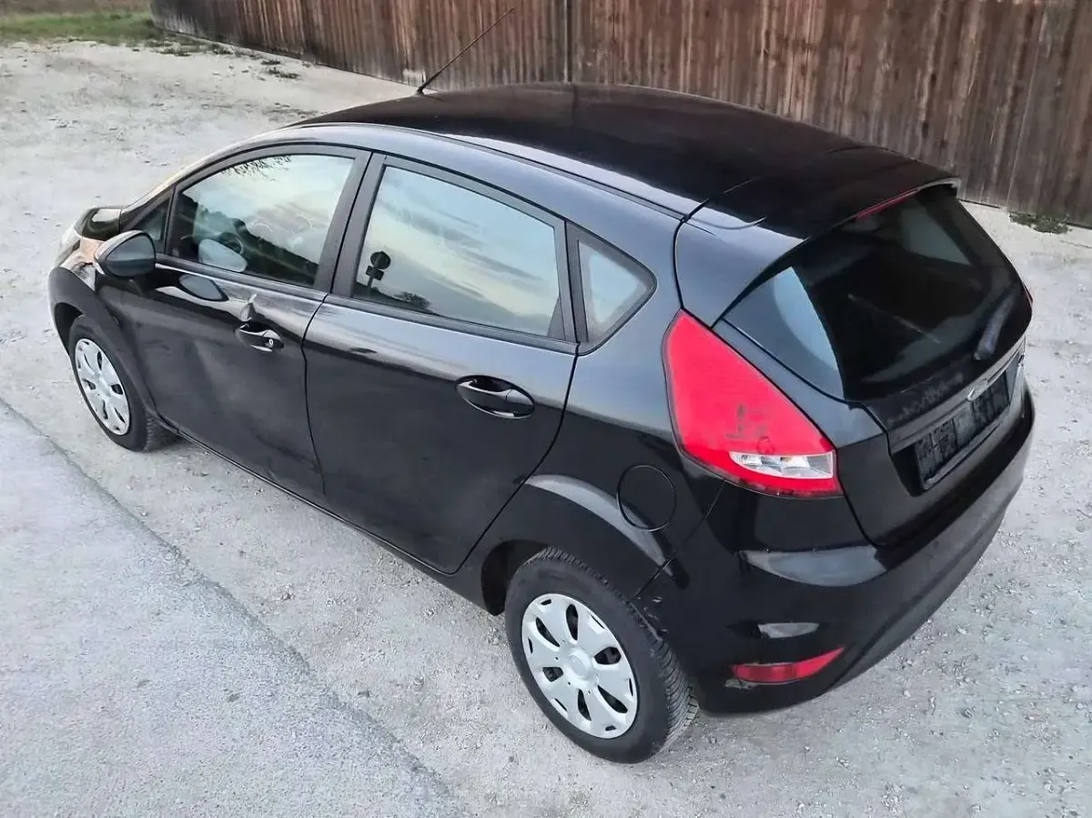 Gebraucht Ford Fiesta Trend 82 PS (60 kW) 2009 Pantherschwarz metallic Kleinwagen