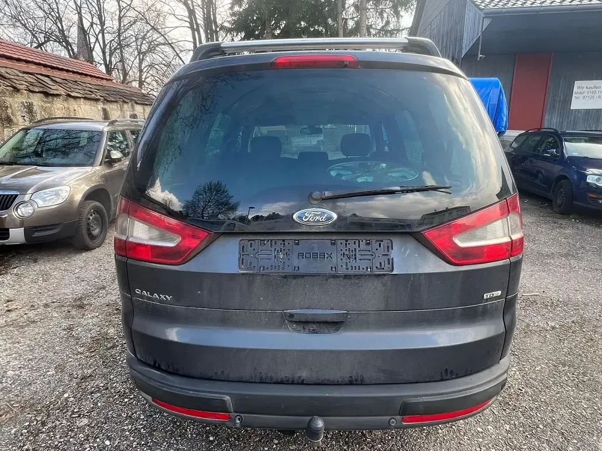 Gebraucht Ford Galaxy 140 PS (102 kW) 2007 Grau Van / Kleinbus