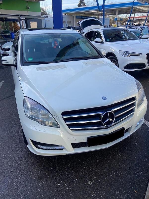 Gebraucht Mercedes R350 265 PS (194 kW) 2012 Weiß Van / Kleinbus
