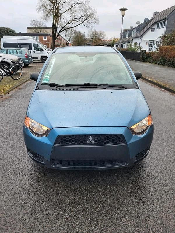 Gebraucht Mitsubishi Colt 95 PS (69 kW) 2010 Blau Kleinwagen