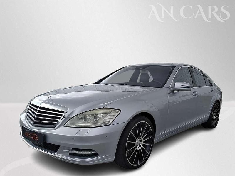 Iridiumsilber metallic Gebraucht 2010 Mercedes S500 AMG Limousine | 15.500 € - Bild 1/4