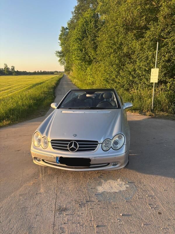 Silber Gebraucht 2003 Mercedes CLK240 Cabrio | 6.500 € (Fairer Preis) - Bild 1/4