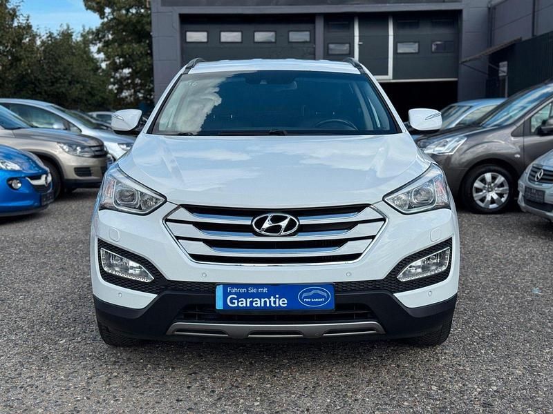 Weiß Gebraucht 2014 Hyundai Santa Fe Premium SUV | 13.600 € (Etwas zu teuer) - Bild 1/4