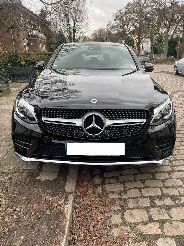 Gebraucht 2017 Mercedes GLC250 AMG line SUV | 35.000 € - Bild 1/4