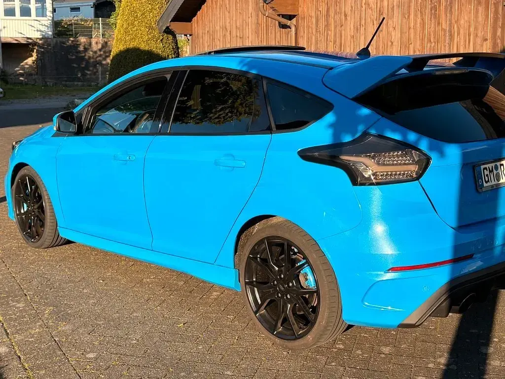 Gebraucht Ford Focus RS 349 PS (256 kW) 2016 Blau Limousine