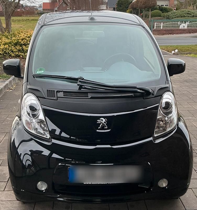 Schwarz Gebraucht 2020 Peugeot iON Kleinwagen | 5.590 € (Superpreis) - Bild 1/4