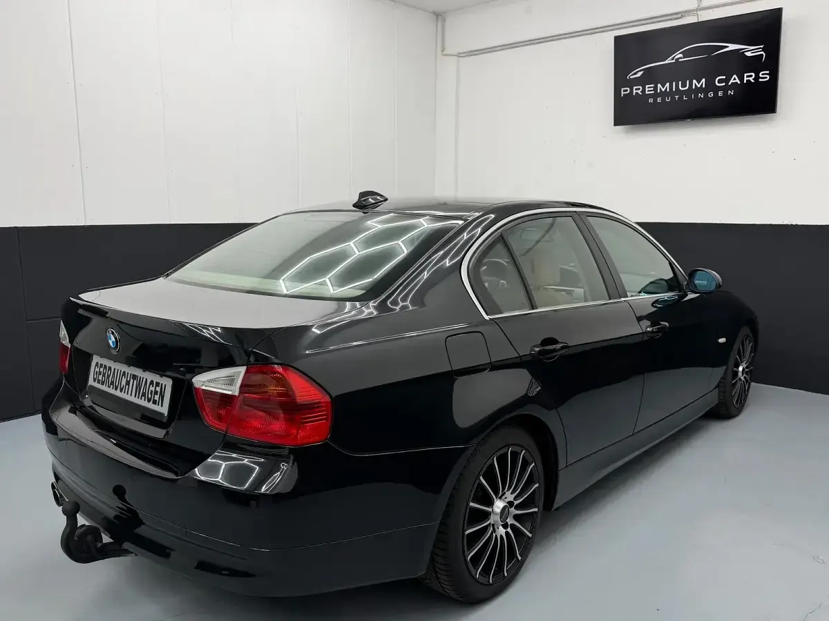Gebraucht BMW 325 Performance 218 PS (160 kW) 2005 Schwarz Limousine