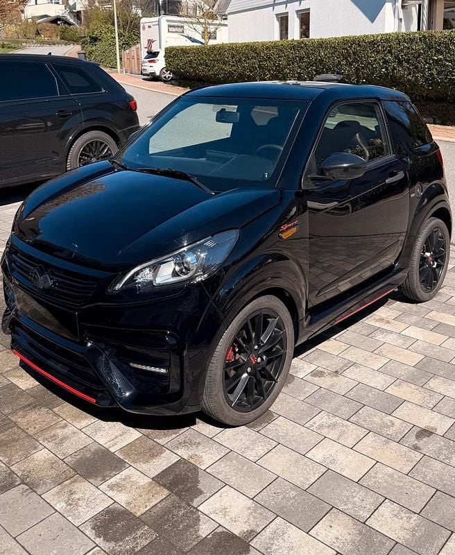 Second-hand Ligier JS50 2024 Negru Hatchback