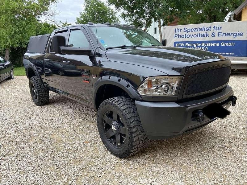 Schwarz Gebraucht 2010 Dodge Ram Abholung | 25.000 € - Bild 1/4