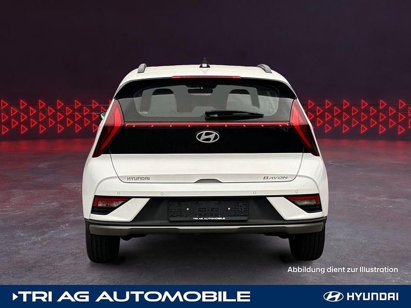 Gebraucht Hyundai Bayon Trend 101 PS (74 kW) 2024 Atlas white / sol SUV