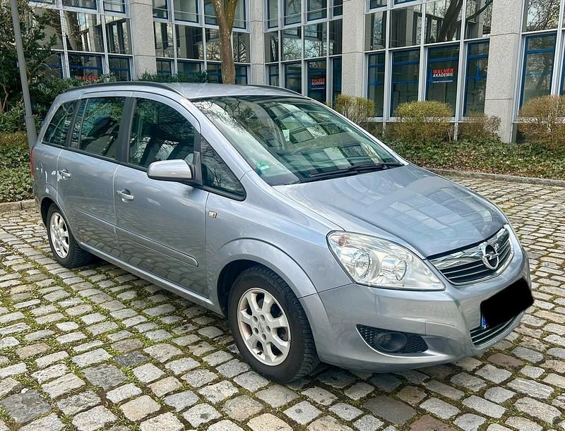 Gebraucht Opel Zafira 116 PS (85 kW) 2008 Grau Van / Kleinbus