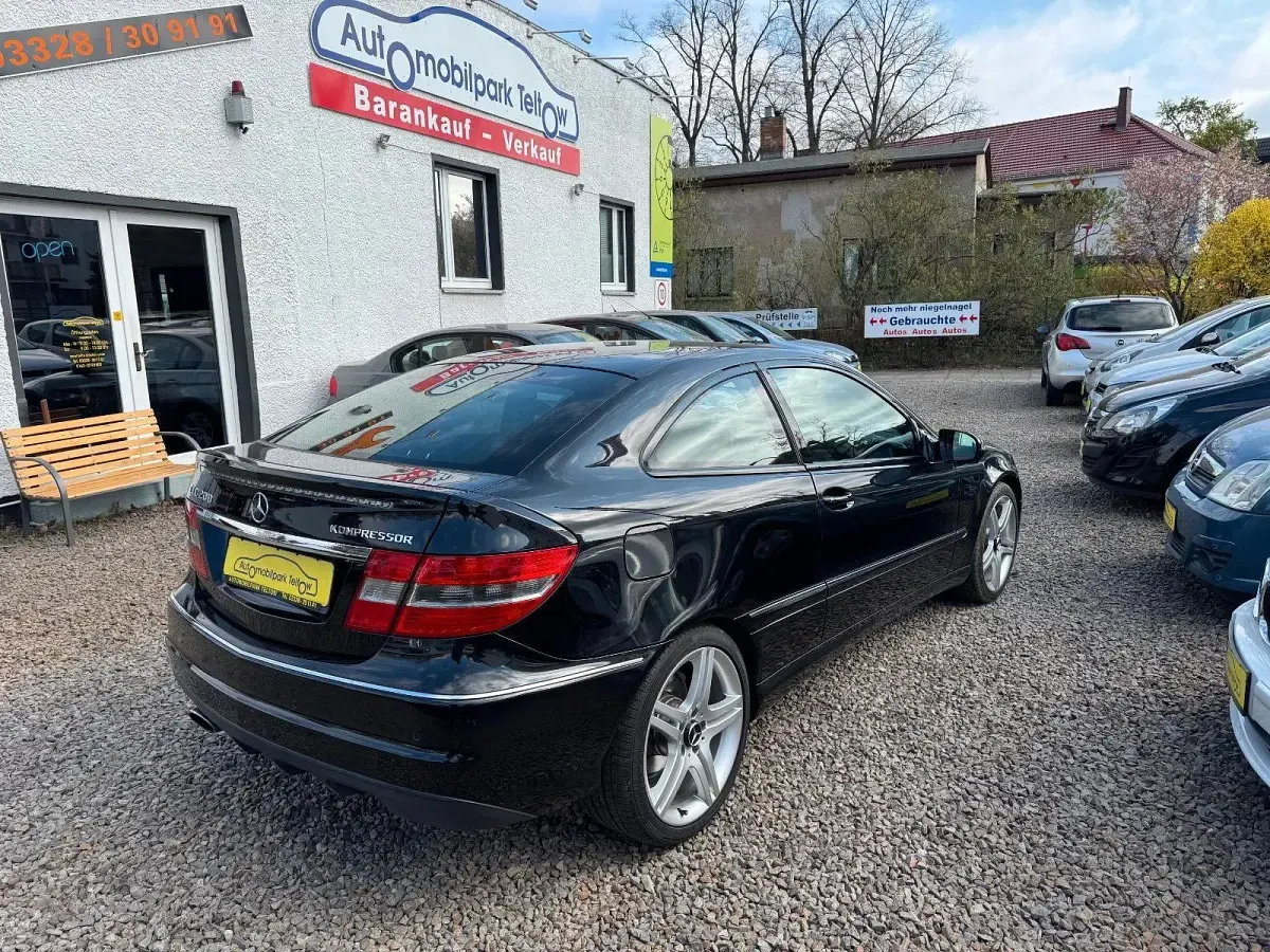Gebraucht Mercedes CLC200 184 PS (135 kW) 2009 Obsidianschwarz  metalliclack Kleinwagen