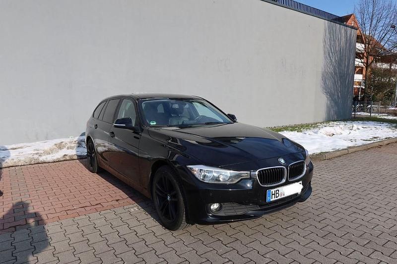 Gebraucht BMW 320 184 PS (135 kW) 2014 Schwarz Kombi