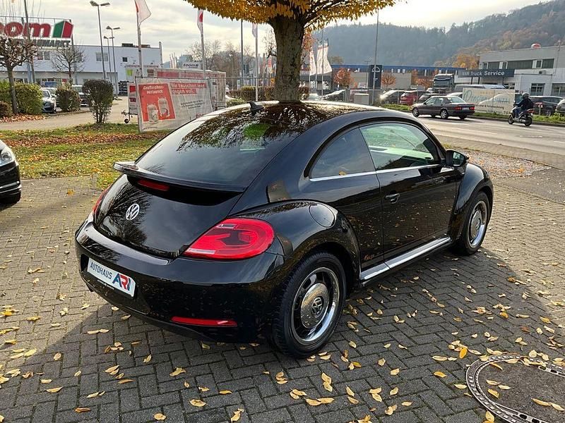 Gebraucht VW Beetle Cup 105 PS (77 kW) 2014 Schwarz Kleinwagen