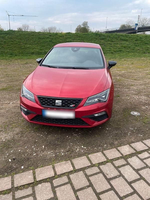 Gebraucht Seat Leon CUPRA 300 PS (220 kW) 2018 Rot Limousine