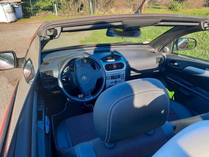 Gebraucht Opel Tigra 125 PS (91 kW) 2007 Rot Cabrio