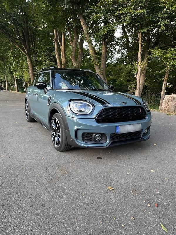 Grün Gebraucht 2021 Mini John Cooper Works Countryman SUV | 29.900 € (Fairer Preis) - Bild 1/4