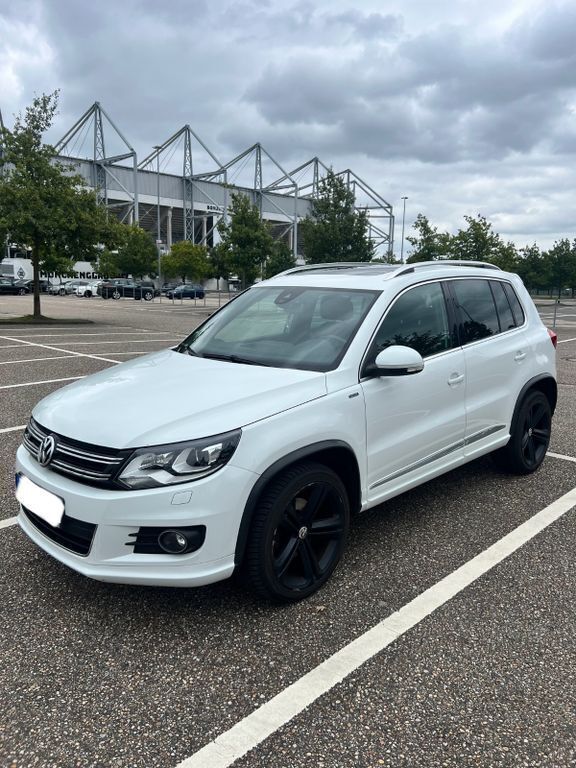 Weiß Gebraucht 2015 VW Tiguan Sportline SUV | 15.500 € (Fairer Preis) - Bild 1/4