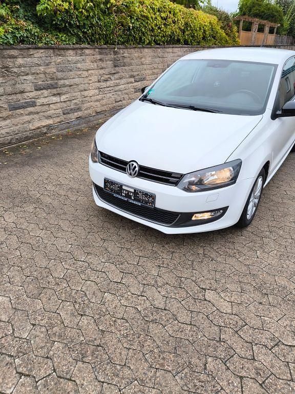 Weiß Gebraucht 2012 VW Polo Highline Kleinwagen | 4.800 € (Fairer Preis) - Bild 1/4