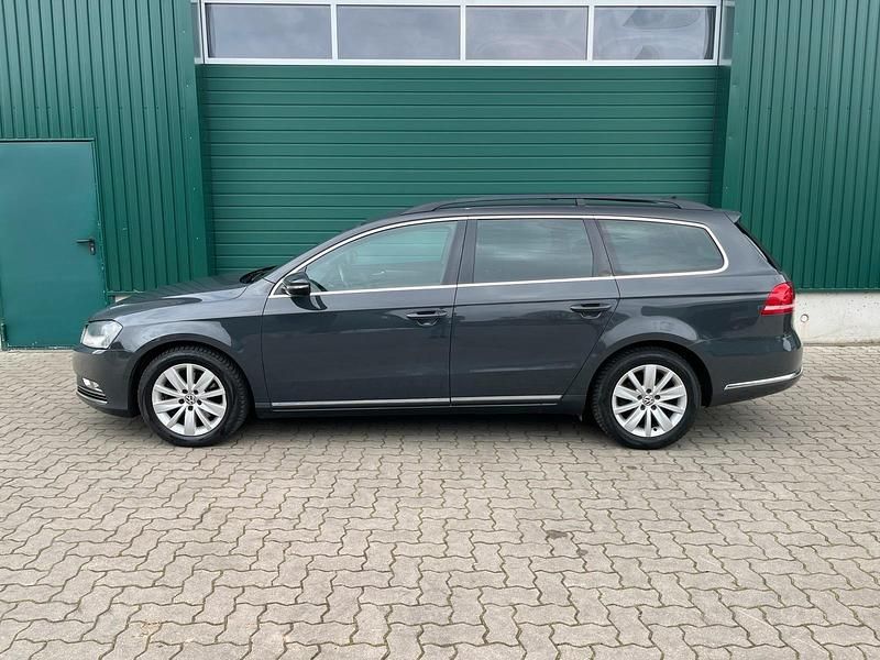 Second-hand VW Passat 140 CP (102 kW) 2013 Gri Break