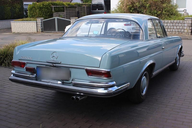 Gebraucht Mercedes 250 SE 150 PS (110 kW) 1966 Grün Coupé