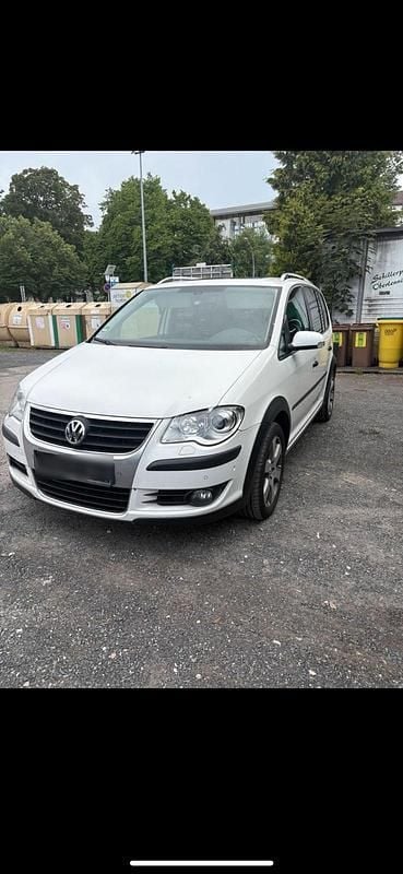 Weiß Gebraucht 2008 VW Touran Cross Van / Kleinbus | 4.999 € (Superpreis) - Bild 1/4